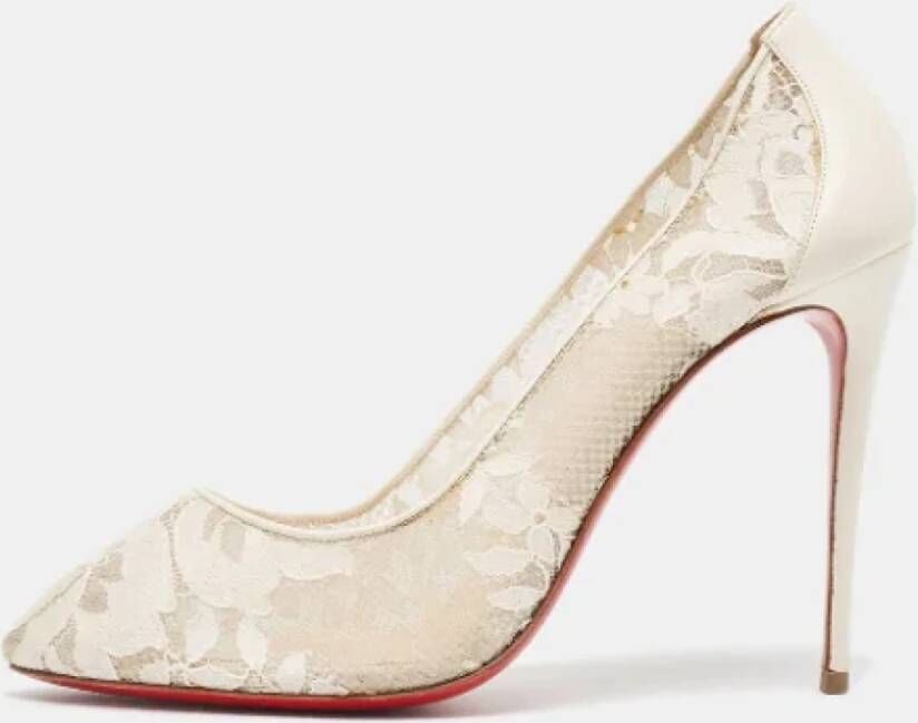 Christian Louboutin Pre-owned Lace heels White Dames