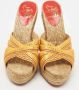 Christian Louboutin Pre-owned Lace sandals Yellow Dames - Thumbnail 3