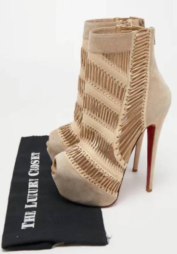 Christian Louboutin Pre-owned Leather boots Beige Dames