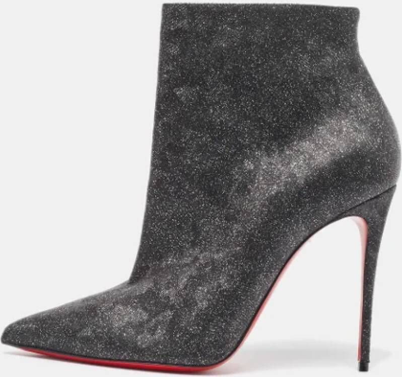 Christian Louboutin Pre-owned Leather boots Gray Dames