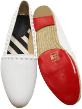 Christian Louboutin Pre-owned Leather flats White Dames