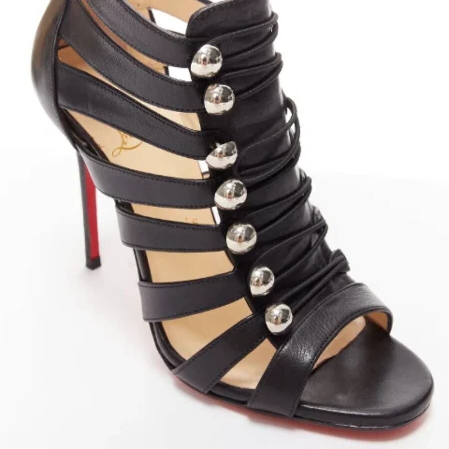 Christian Louboutin Pre-owned Leather heels Black Dames