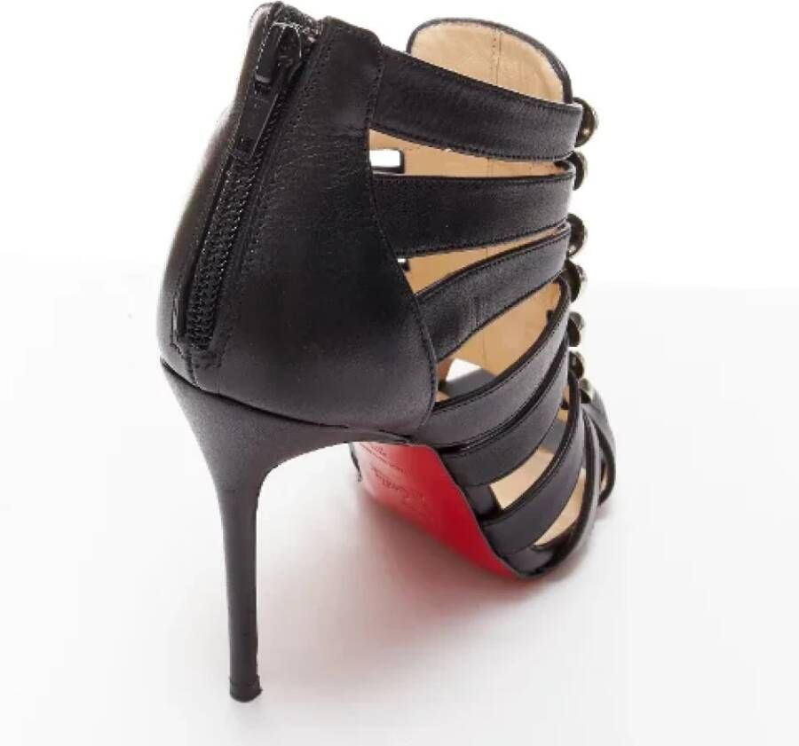 Christian Louboutin Pre-owned Leather heels Black Dames