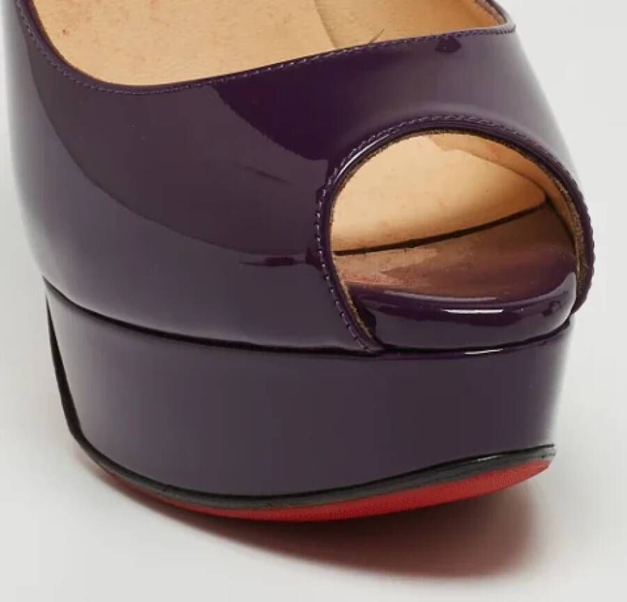 Christian Louboutin Pre-owned Leather heels Purple Dames