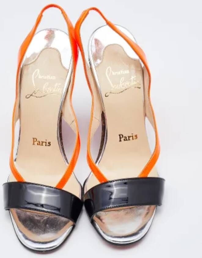 Christian Louboutin Pre-owned Leather sandals Orange Dames