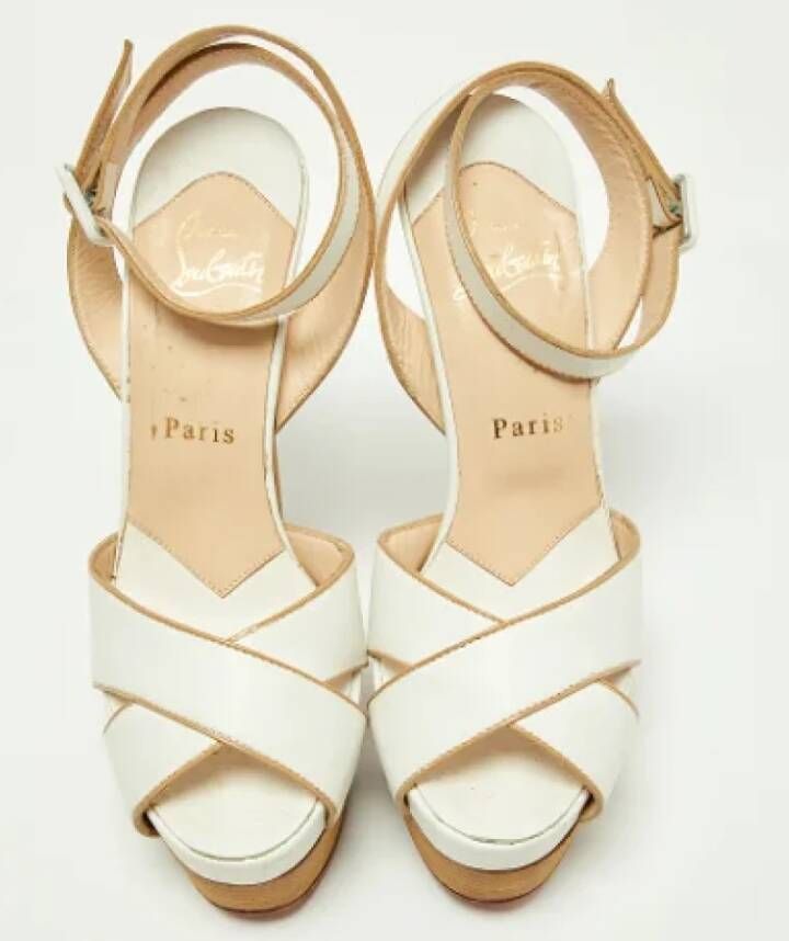 Christian Louboutin Pre-owned Leather sandals White Dames