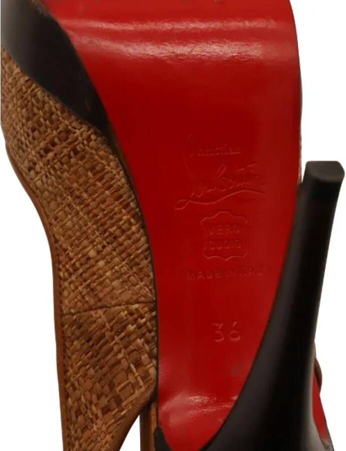 Christian Louboutin Pre-owned Raffia heels Brown Dames