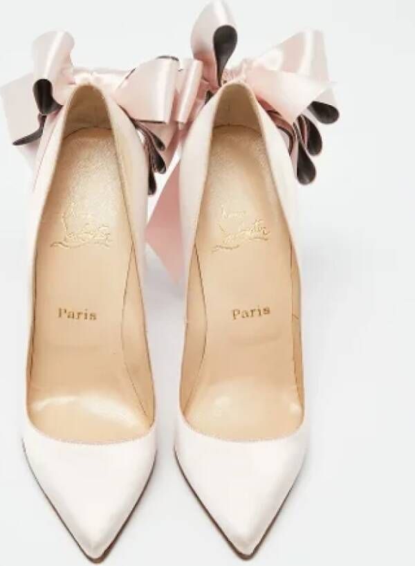 Christian Louboutin Pre-owned Satin heels Pink Dames
