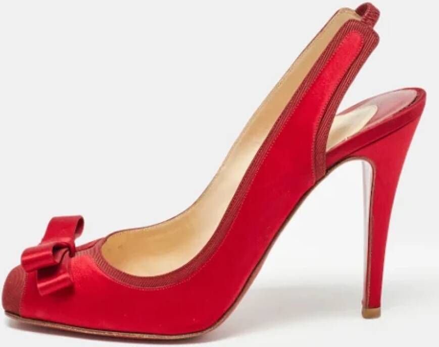 Christian Louboutin Pre-owned Satin heels Red Dames