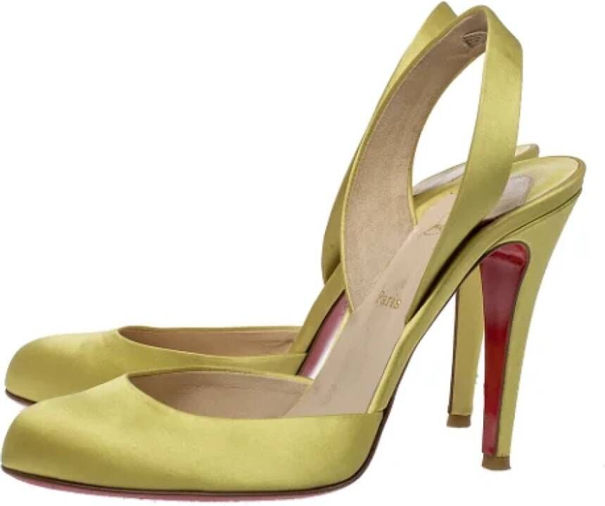 Christian Louboutin Pre-owned Satin sandals Yellow Dames