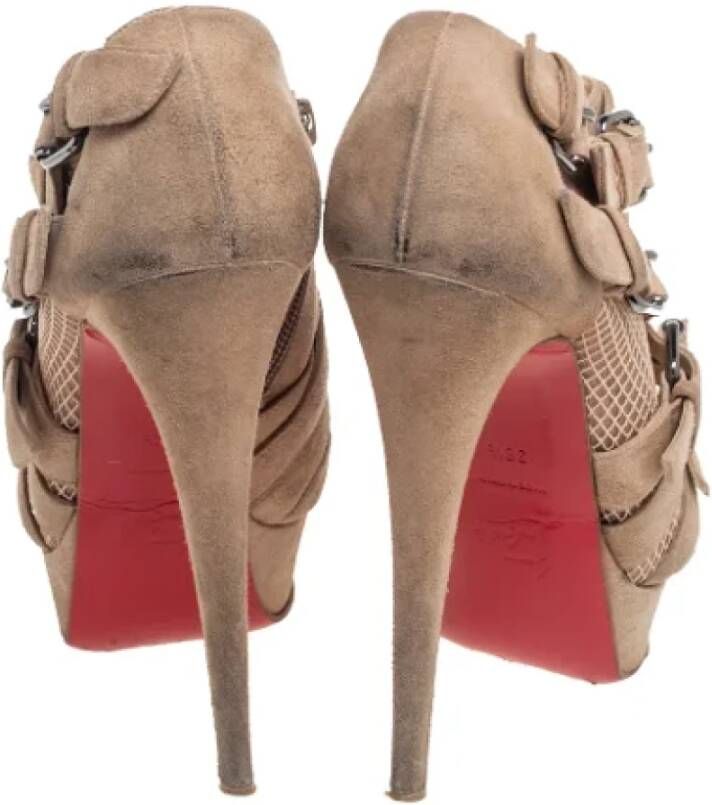 Christian Louboutin Pre-owned Suede boots Beige Dames
