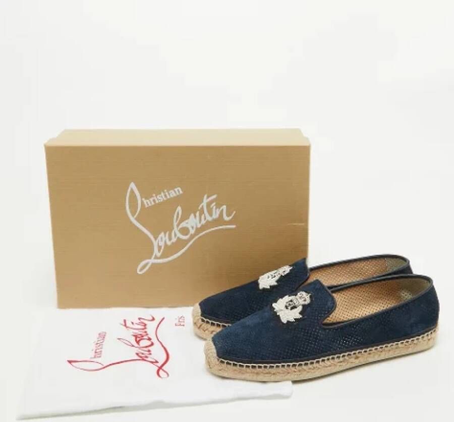 Christian Louboutin Pre-owned Suede flats Blue Dames