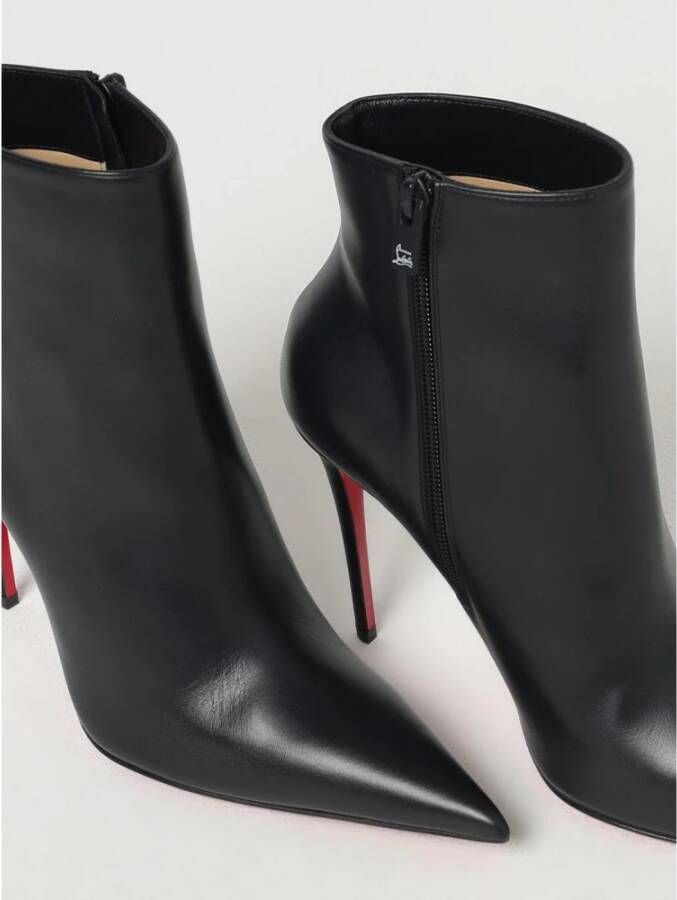 Christian Louboutin Zwarte puntige enkellaarzen