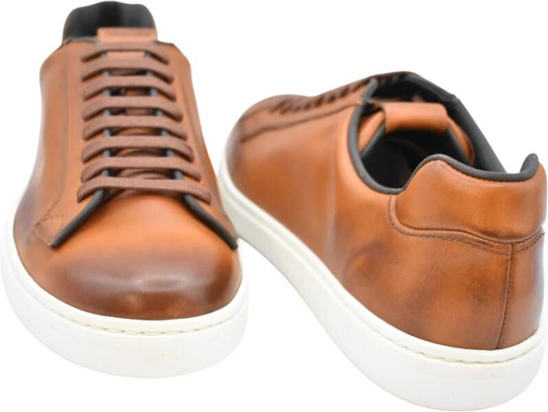 Church's Walnut Boland Lage Veterschoenen van Leer Oranje Heren