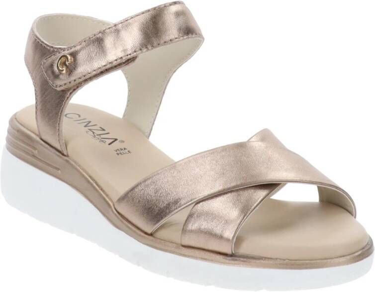 Cinzia Soft Leren Sandalen met Klittenbandsluiting Beige Dames