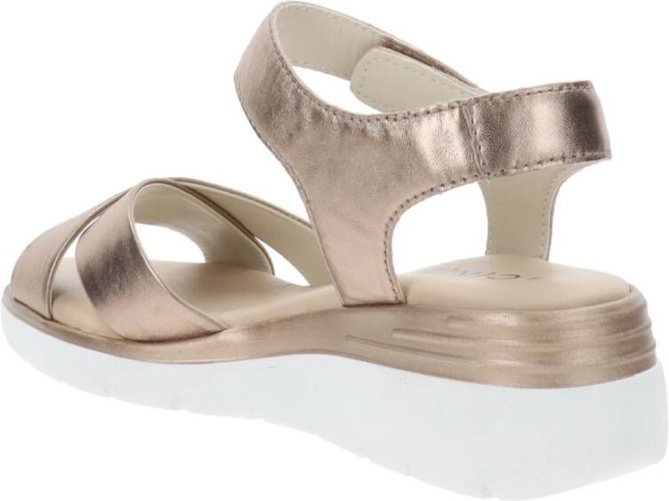 Cinzia Soft Leren Sandalen met Klittenbandsluiting Beige Dames