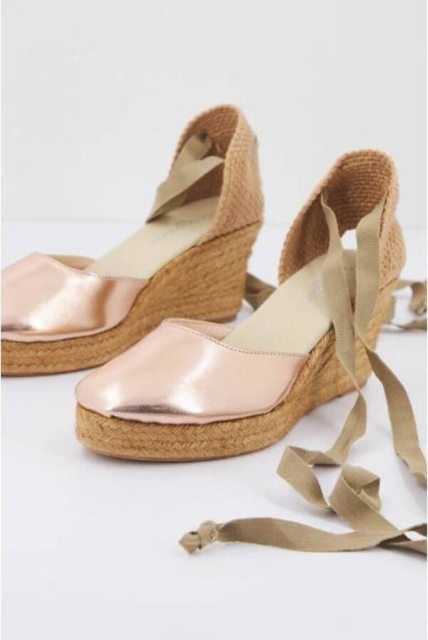 Clara Duran Stijlvolle Wedges Sandalen in Donkere Kleur
