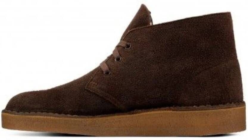 Clarks Enkellaarsjes Upgrade je stijl met deze hoogwaardige suède veterschoenen Bruin Heren