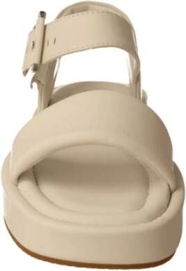 Clarks Flat Sandals Beige Dames