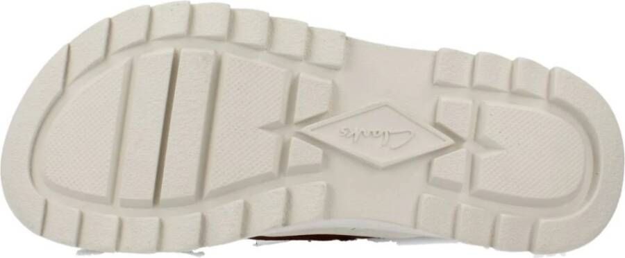 Clarks Stijlvolle Platte Sandalen voor Vrouwen Brown Dames