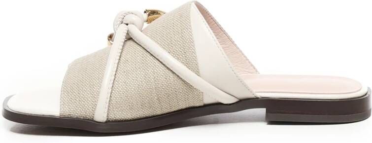 Coccinelle Beige Sandalen met Metalen Detail