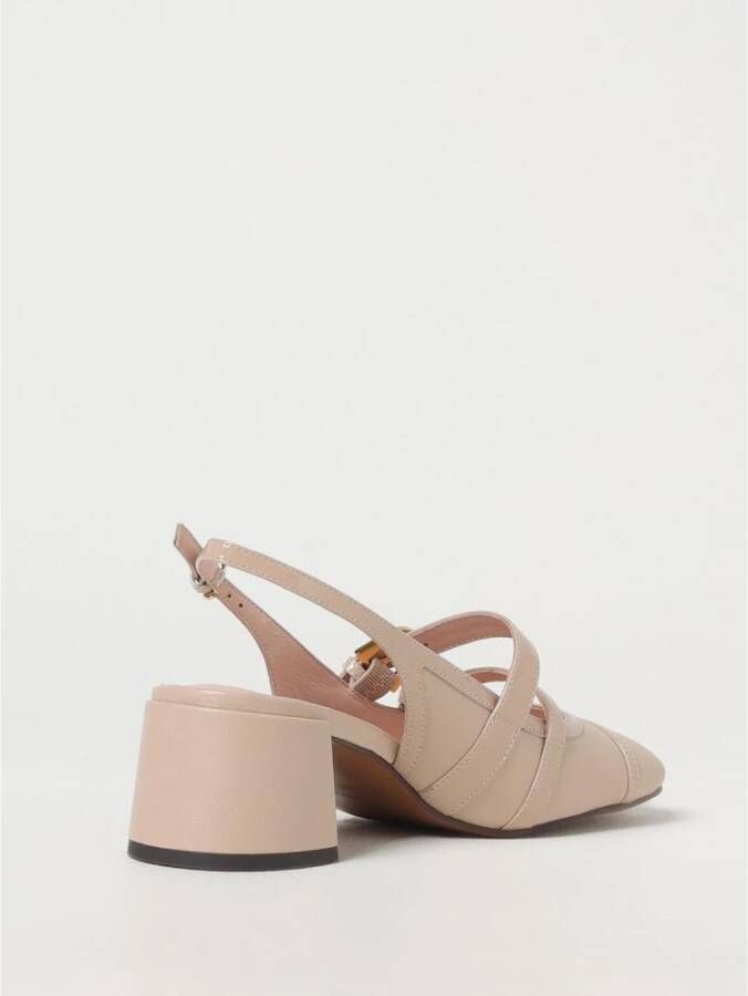 Coccinelle Roze Leren Slingback Pumps met Gesp Detail