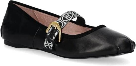 Coccinelle Zwarte platte schoenen met gespsluiting