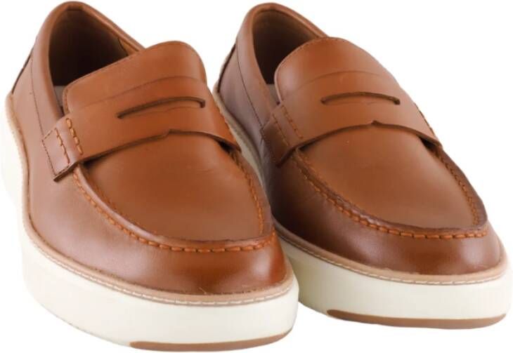 Cole Haan Bruine Instappers met Witte Rubberen Zool Brown Heren