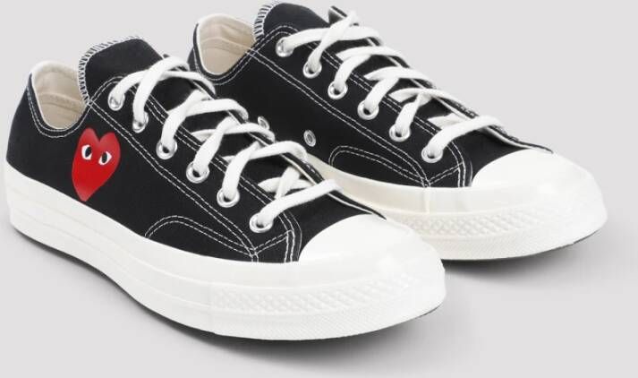 Comme des Garçons Play Red Heart Low Top Sneakers White Dames