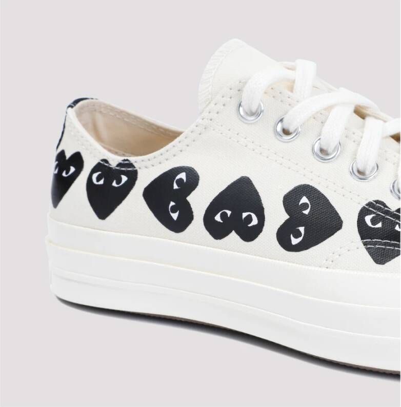 Comme des Garçons Play White Heart Low Top Sneakers