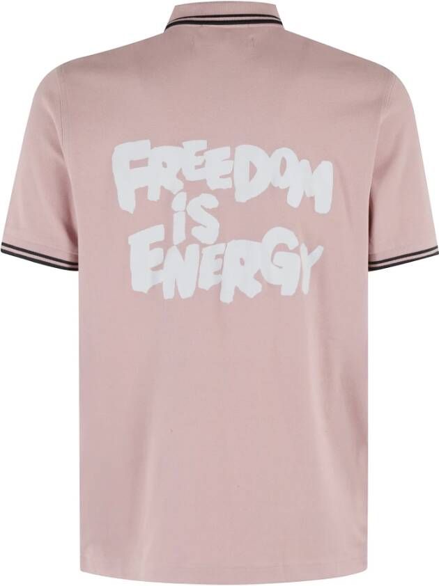 Comme des Garçons Rose Polo Shirt met Energie Slogan