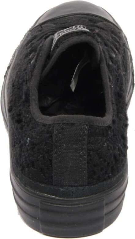 Converse Geperforeerde gehaakte schoen stijl 549312C