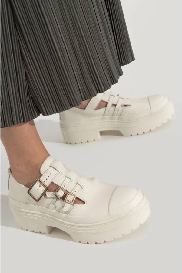 Converse Schoenen A10617C type loafers White Dames