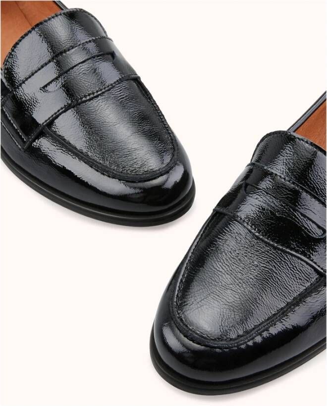Cosmoparis Klassieke Penny Loafer in Zwart en Cognac