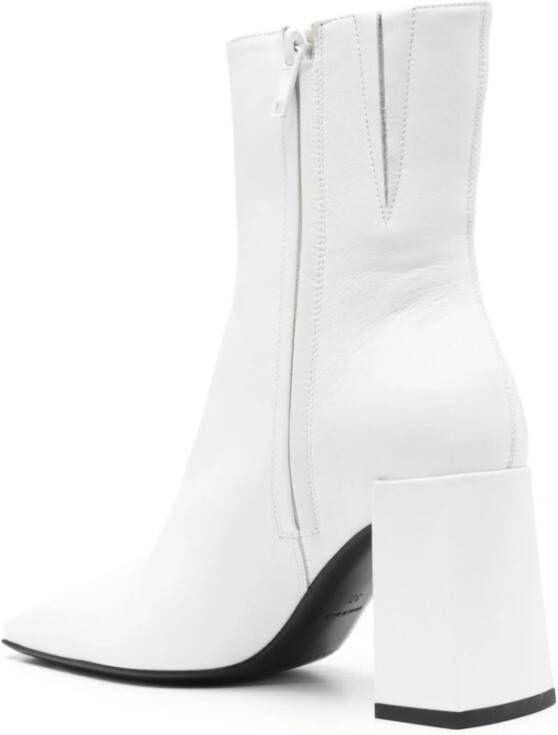 Courrèges Witte Enkellaarsjes met Hak White Dames