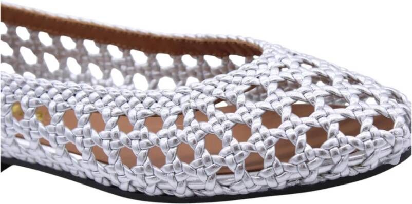 Ctwlk. Belize Ballerina`s