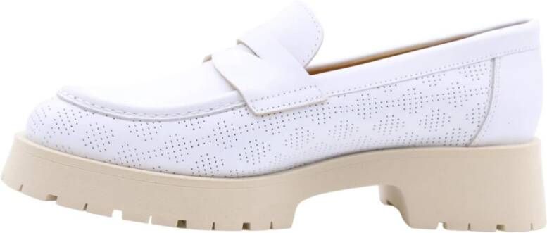 Ctwlk. Stijlvolle Berry Loafers voor Vrouwen White Dames