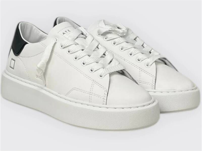 D.a.t.e. Kalfsleren sneakers voor een stijlvolle look