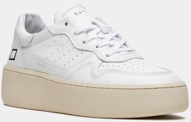 D.a.t.e. Witte Leren Lage Sneakers met Geperforeerde Neus Wit Dames