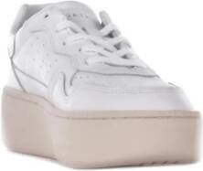 D.a.t.e. Witte leren sneakers met geperforeerde details White Dames