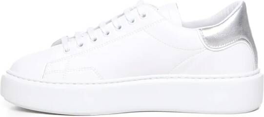 D.a.t.e. Witte Sneakers Ronde Neus Rubberen Zool White Dames