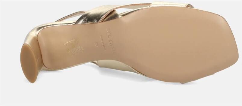 DEL Carlo Gouden leren gekruiste banden sandalen