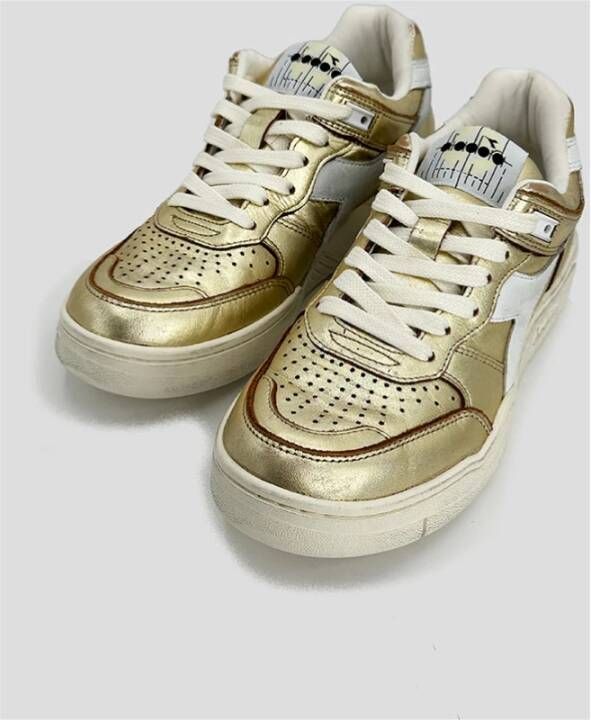 Diadora Metallic Sneaker Gouden Distressed Effect Yellow Unisex