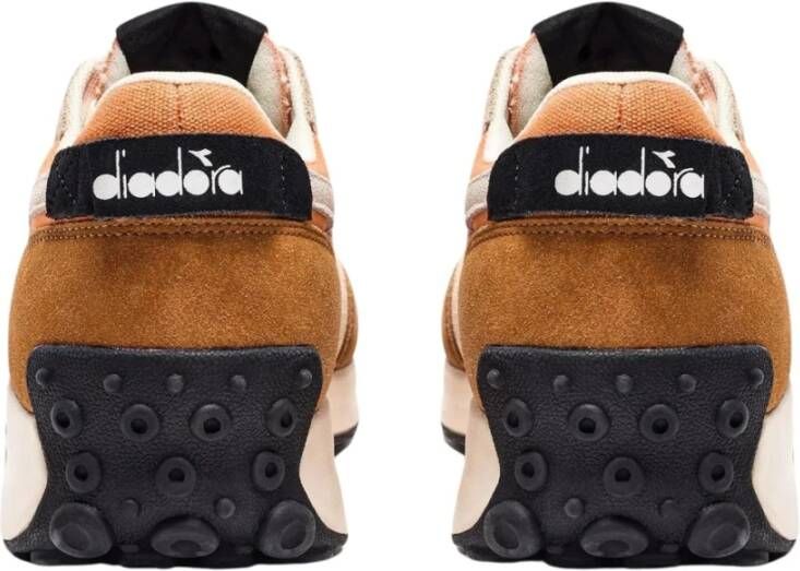 Diadora Retro Running Schoenen Bruin Suède