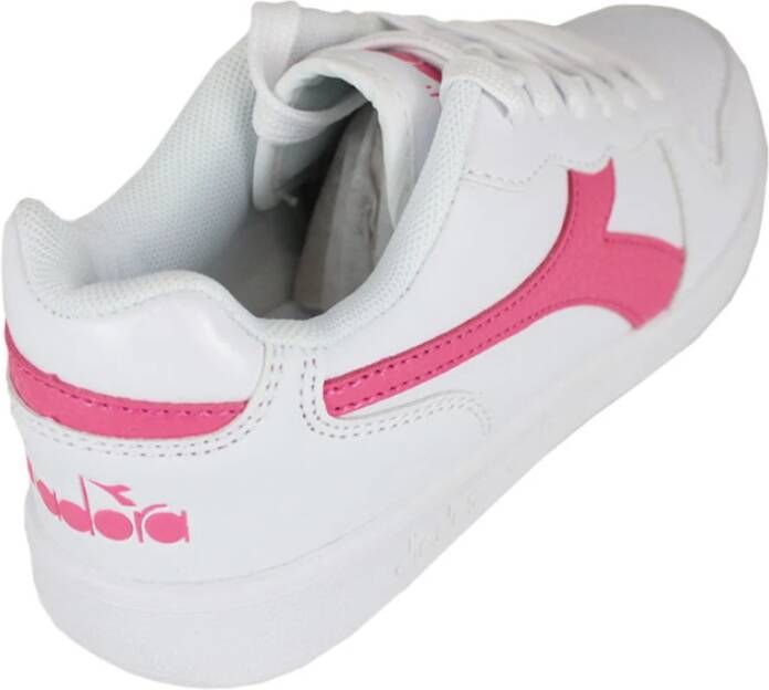 Diadora Lage Sneakers met Geperforeerde Details en Klittenbandsluiting Wit Dames