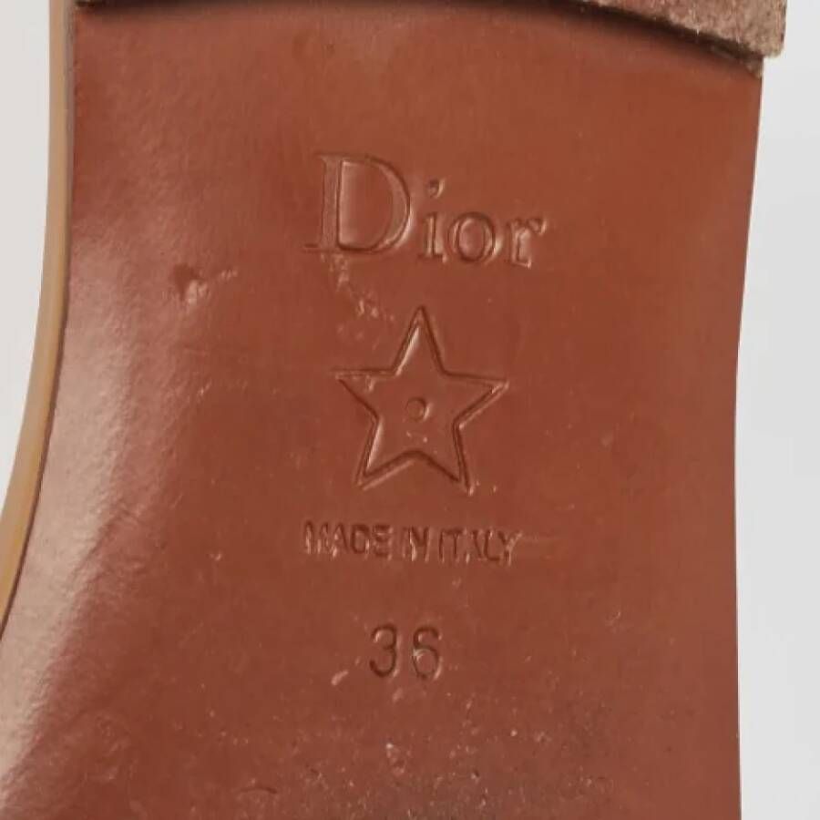 Dior Vintage Pre-owned Leather flats Beige Dames