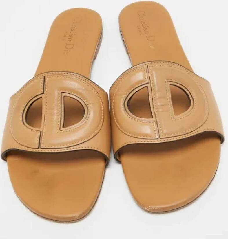 Dior Vintage Pre-owned Leather flats Brown Dames