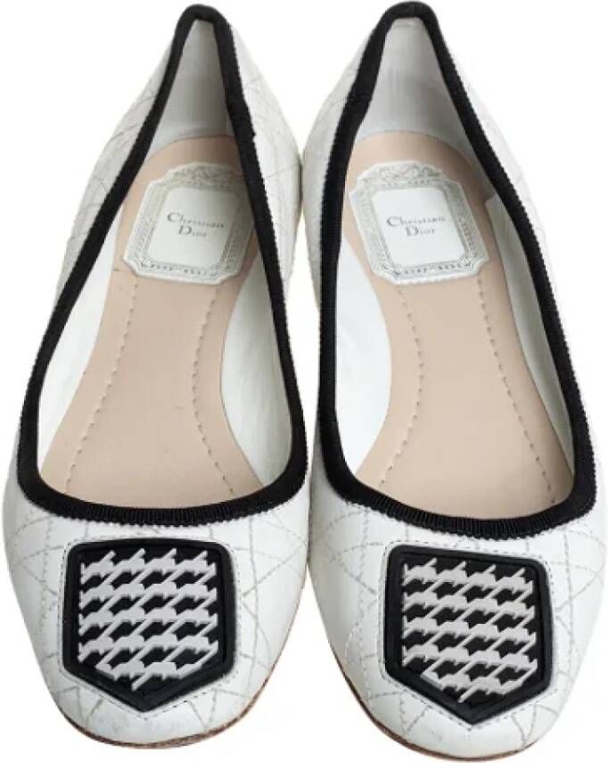 Dior Vintage Pre-owned Leather flats White Dames