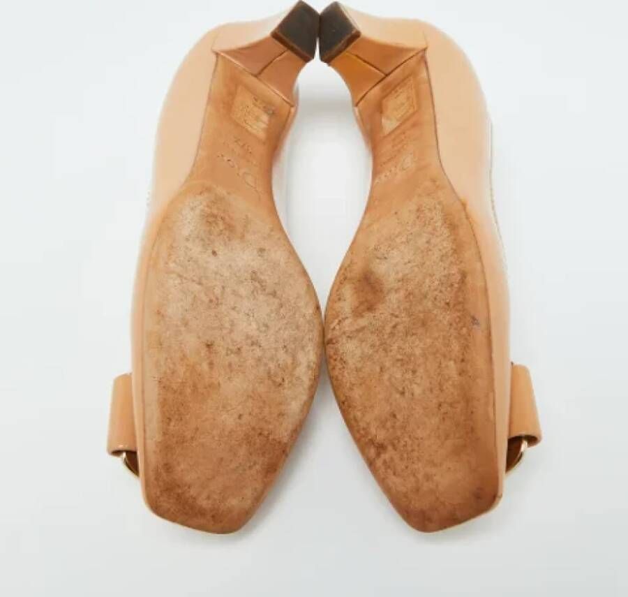 Dior Vintage Pre-owned Leather heels Beige Dames