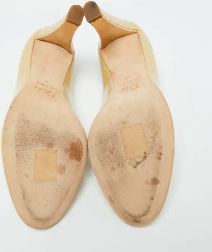 Dior Vintage Pre-owned Leather heels Beige Dames